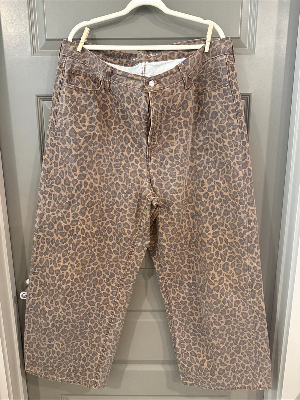 Old Navy Leopard Print Straight Leg Jeans - Brown & Black